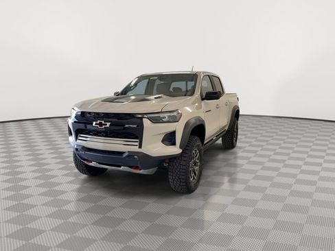 New 2026 Chevrolet Colorado ZR2 w/ Technology Package AWD/4WD image 8