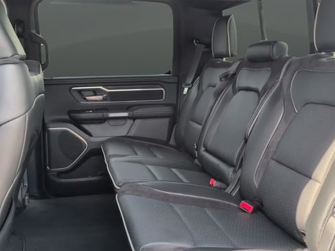 Used 2025 RAM 1500 Laramie AWD/4WD image 25