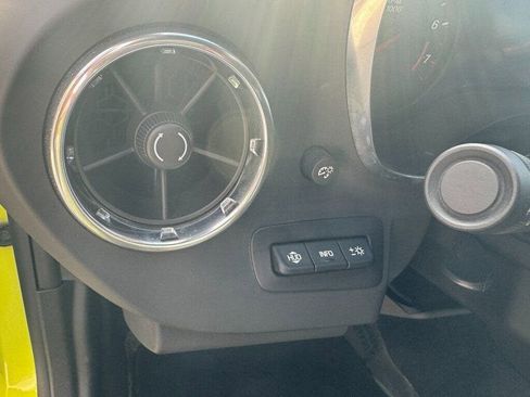 Used 2020 Chevrolet Camaro SS RWD image 13