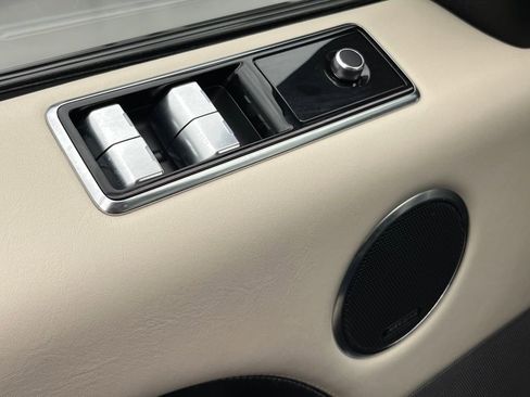 Used 2018 Land Rover Range Rover Sport Autobiography image 18