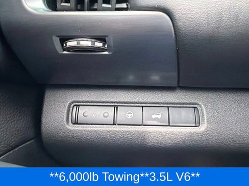 Used 2025 Nissan Pathfinder Rock Creek AWD/4WD image 12