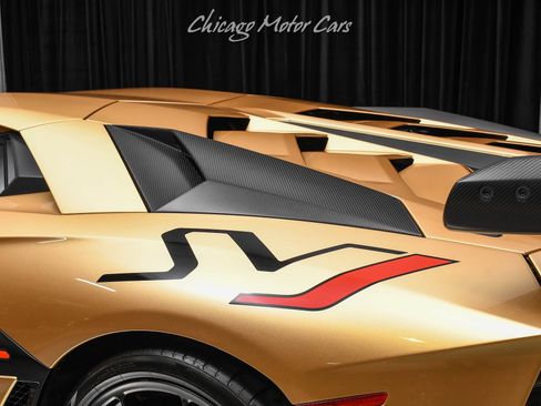 Used 2019 Lamborghini Aventador SVJ AWD/4WD image 41