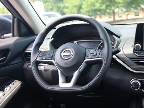 New 2026 Nissan Altima 2.5 SV FWD image 19