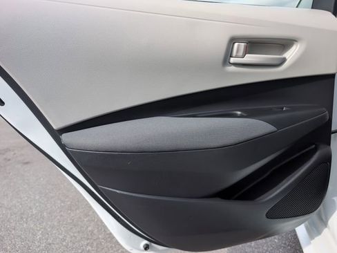 Used 2023 Toyota Corolla LE image 30