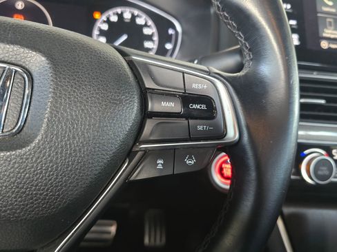 Used 2018 Honda Accord Sport image 24