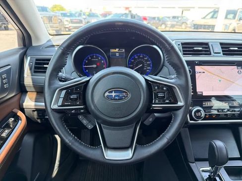 Used 2019 Subaru Outback 2.5i Touring AWD/4WD image 10