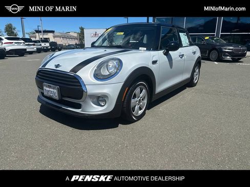 Used 2016 MINI Cooper 4-Door Hardtop FWD image 1