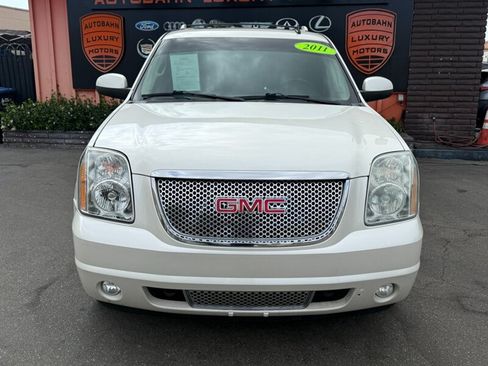 Used 2011 GMC Yukon Denali AWD/4WD image 3