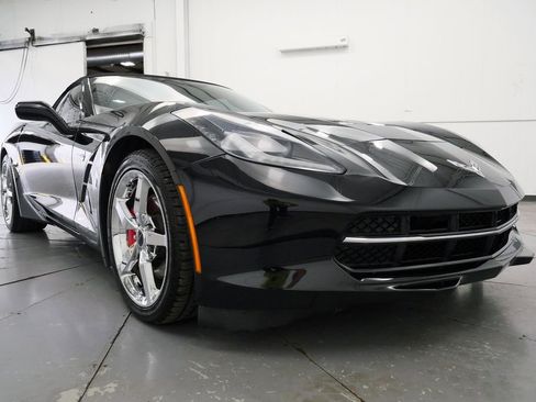Used 2014 Chevrolet Corvette Stingray Convertible w/ 3LT Preferred Equipment Group RWD image 39