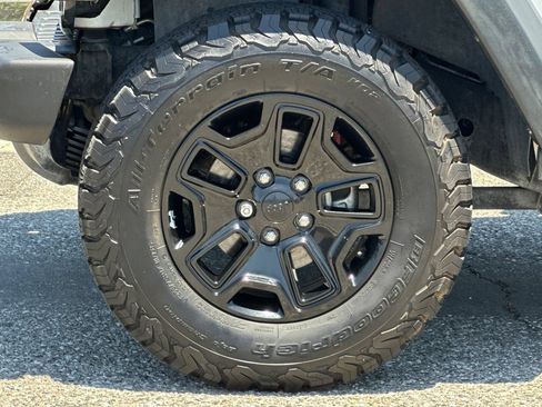 Used 2016 Jeep Wrangler Sport AWD/4WD image 23