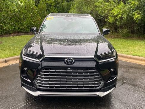 Used 2026 Toyota Grand Highlander AWD Hybrid image 2