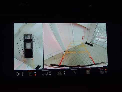 Used 2024 GMC Sierra 2500 AT4 w/ AT4 Premium Plus Package image 49