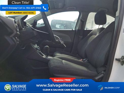 Used 2014 Chevrolet Sonic LT image 9