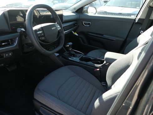 New 2025 Kia K4 EX image 8