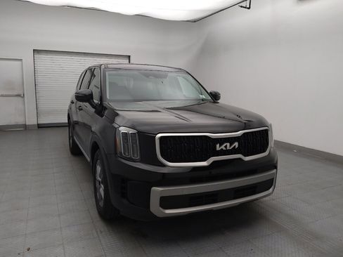 Used 2023 Kia Telluride LX image 14