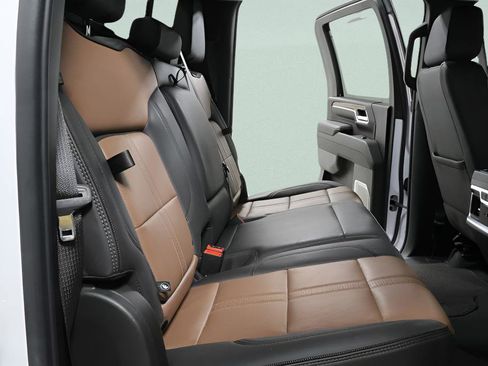 Used 2024 Chevrolet Silverado 2500 High Country image 28