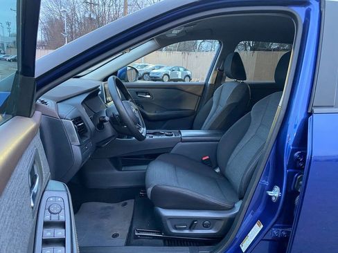 Used 2022 Nissan Rogue SV image 15