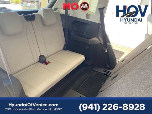 Used 2018 Volkswagen Tiguan SE AWD/4WD image 63