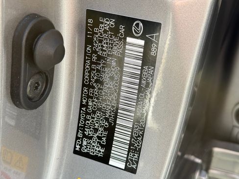 Used 2019 Lexus UX 200 image 34