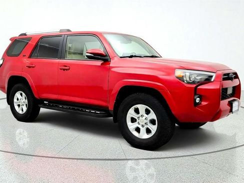 Used 2021 Toyota 4Runner SR5 Premium w/ Moonroof Package AWD/4WD image 3