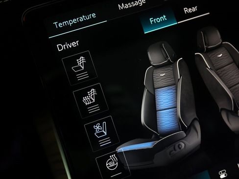 Used 2026 Cadillac Escalade ESV Platinum Luxury w/ LPO, Floor Liner Package image 31