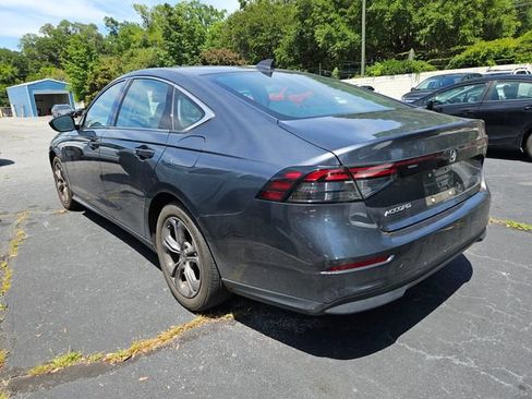 Used 2023 Honda Accord EX image 10
