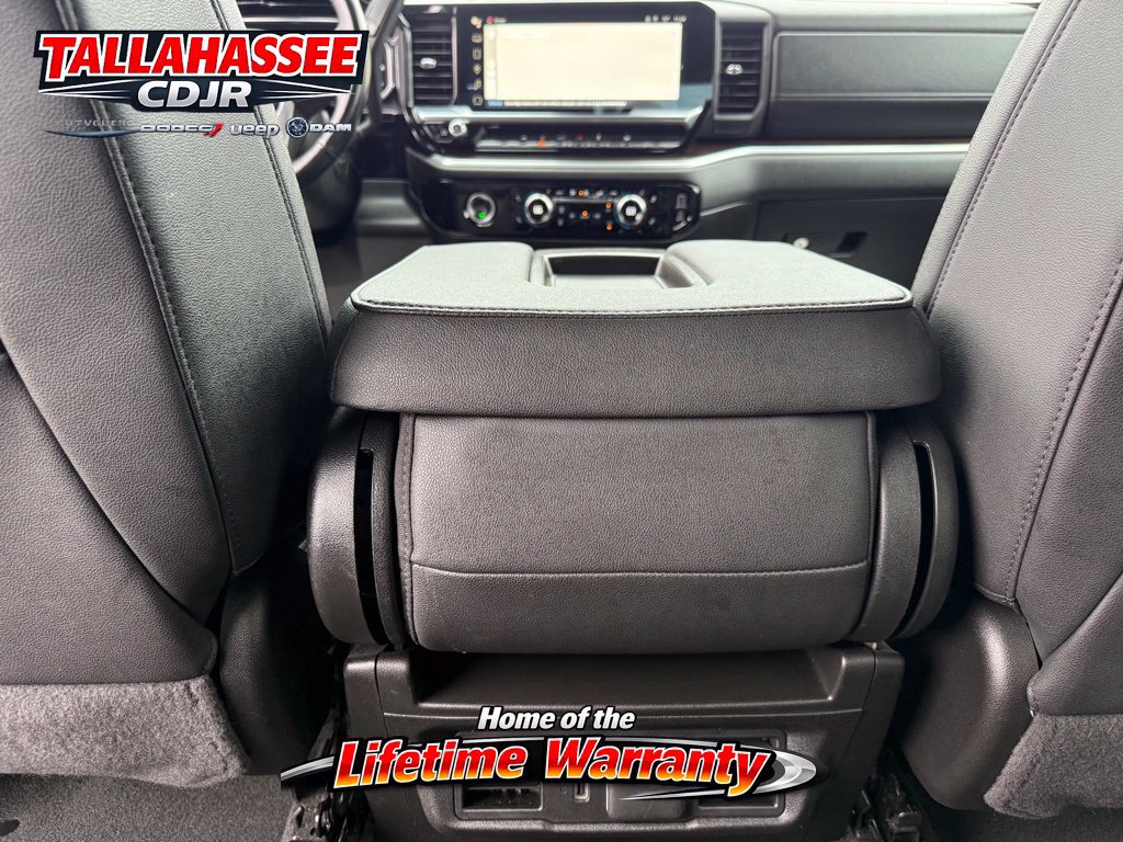Used 2024 GMC Sierra 1500 SLT AWD/4WD image 39