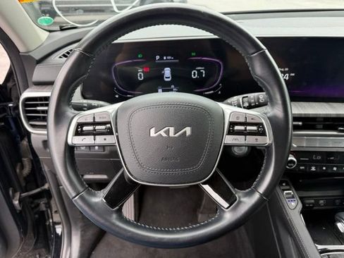 Used 2024 Kia Telluride EX w/ EX Captain's Chair Package FWD image 20