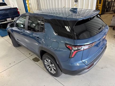 New 2026 Chevrolet Equinox LT w/ Safety and Technology Package AWD/4WD image 8