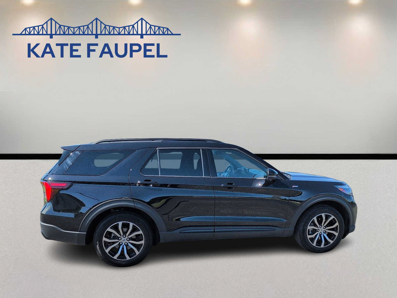 Certified 2026 Ford Explorer ST-Line AWD/4WD image 8