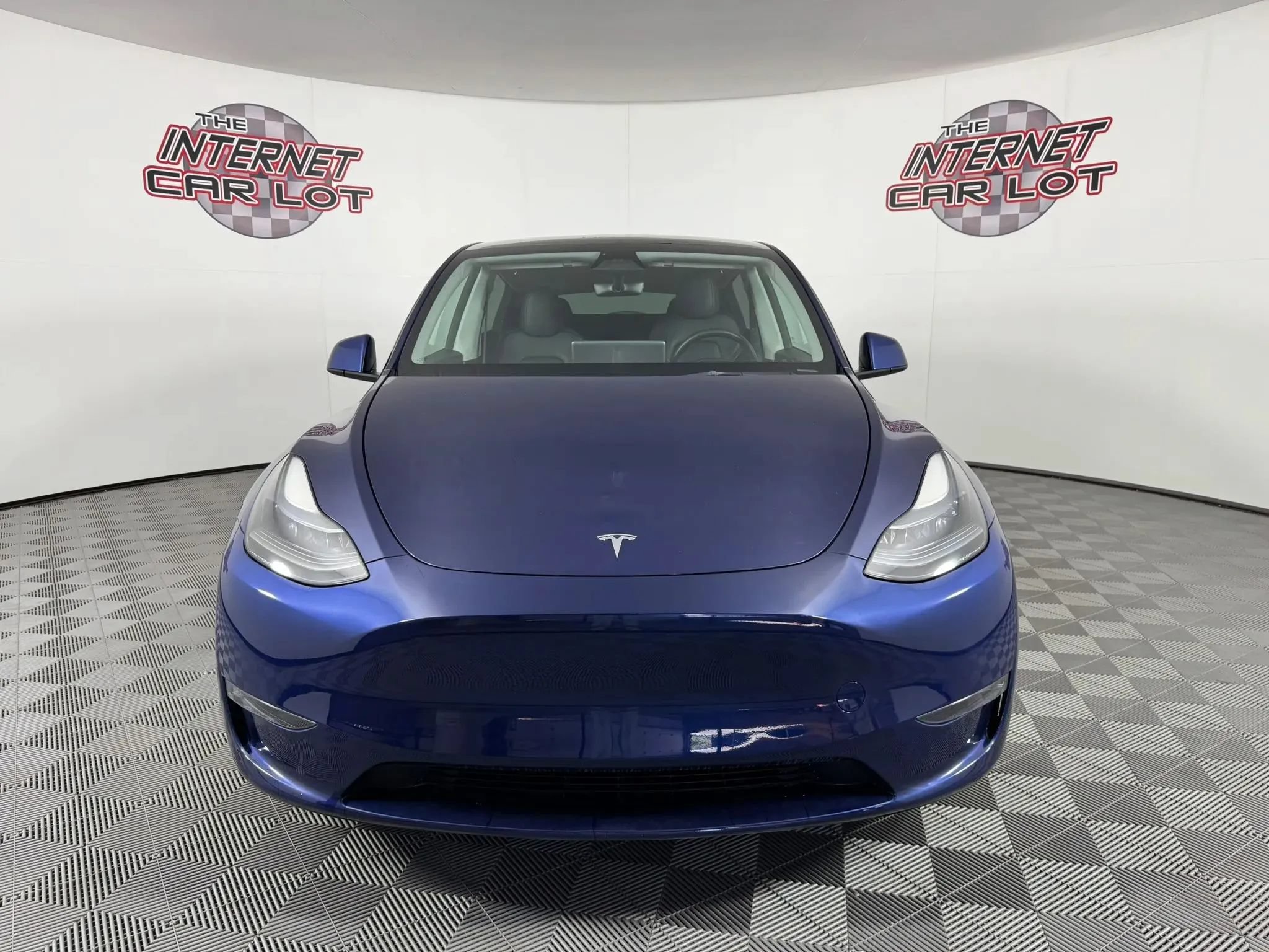 Used 2023 Tesla Model Y Long Range AWD/4WD image 2