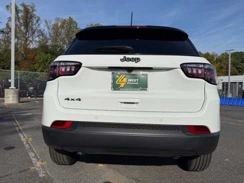 New 2026 Jeep Compass Limited AWD/4WD image 10