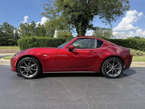 Used 2019 MAZDA MX-5 Miata RF Grand Touring RWD image 2