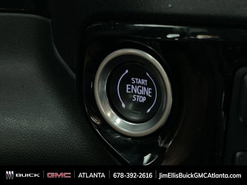 Used 2022 Chevrolet Silverado 1500 RST image 18