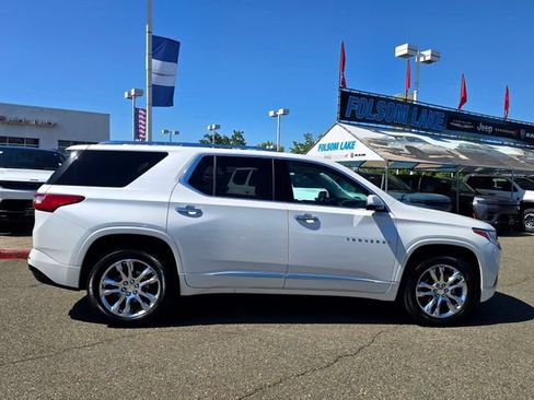 Used 2021 Chevrolet Traverse High Country w/ LPO, Floor Liner Package AWD/4WD image 7