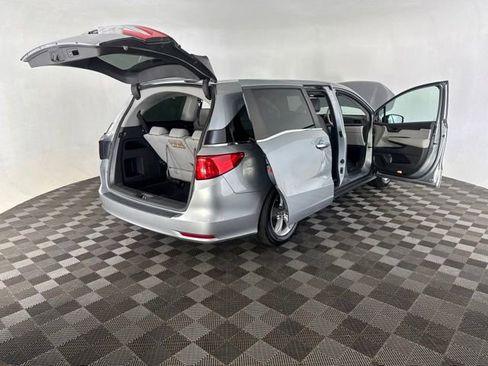 Used 2019 Honda Odyssey EX-L image 18