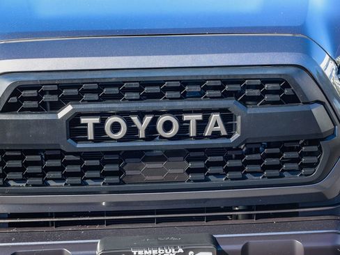 Used 2023 Toyota Tacoma TRD Off-Road w/ Black Out Package (TMS) image 13