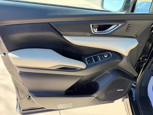 Used 2020 Subaru Ascent Limited w/ Technology Package image 21