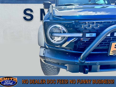 Used 2024 Ford Bronco Wildtrak image 5