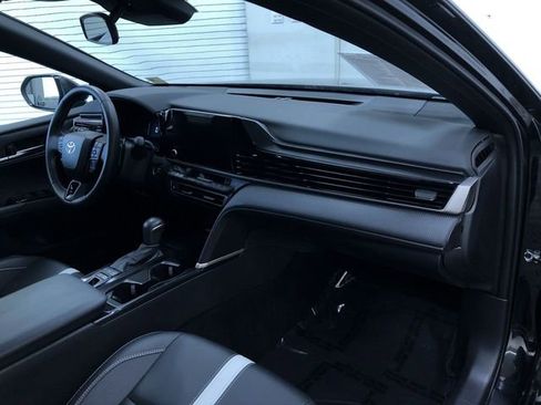 Certified 2025 Toyota Camry SE image 24