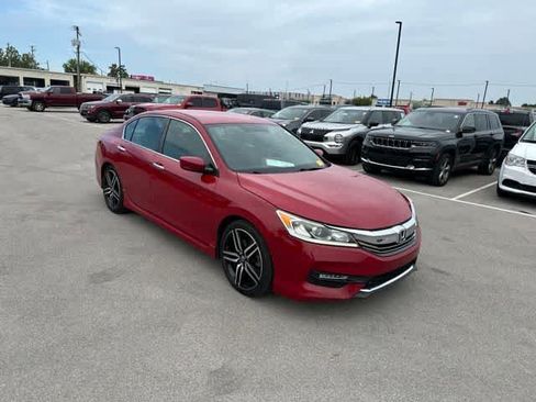 Used 2016 Honda Accord Sport image 12