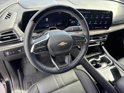 Used 2025 Chevrolet Traverse High Country w/ LPO, Floor Liner Package image 18