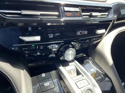 Certified 2023 Acura MDX SH-AWD w/ Advance Package image 22