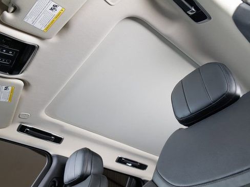 Used 2023 Land Rover Range Rover SE image 23