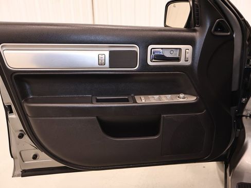 Used 2008 Lincoln MKZ FWD image 11