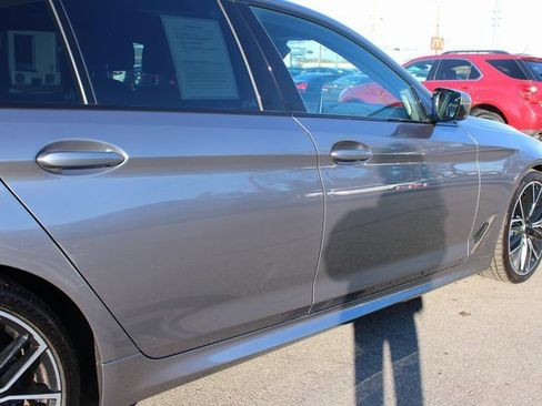 Used 2021 BMW M550i xDrive image 50