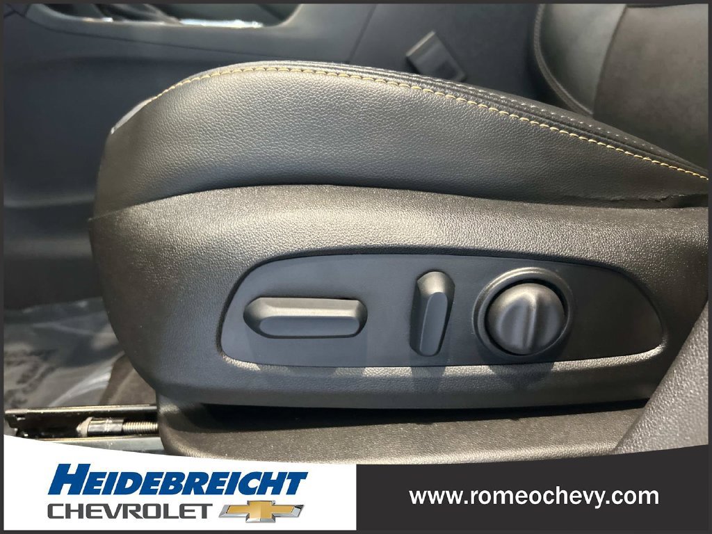 Used 2024 Chevrolet Equinox Premier AWD/4WD image 14