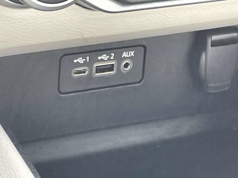 Used 2025 Nissan Altima 2.5 SV FWD image 25