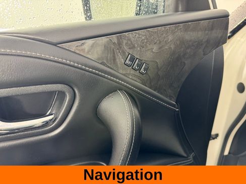 Used 2024 INFINITI QX80 Luxe image 10