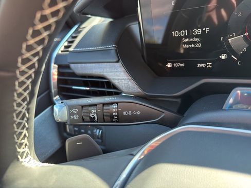 New 2026 GMC Acadia Denali Ultimate w/ LPO, Floor Liner Package image 32